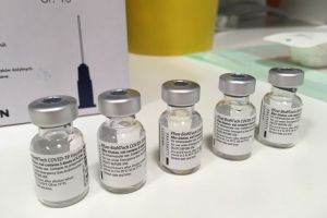 Das Foto zeigt den Biontech Impfstoff